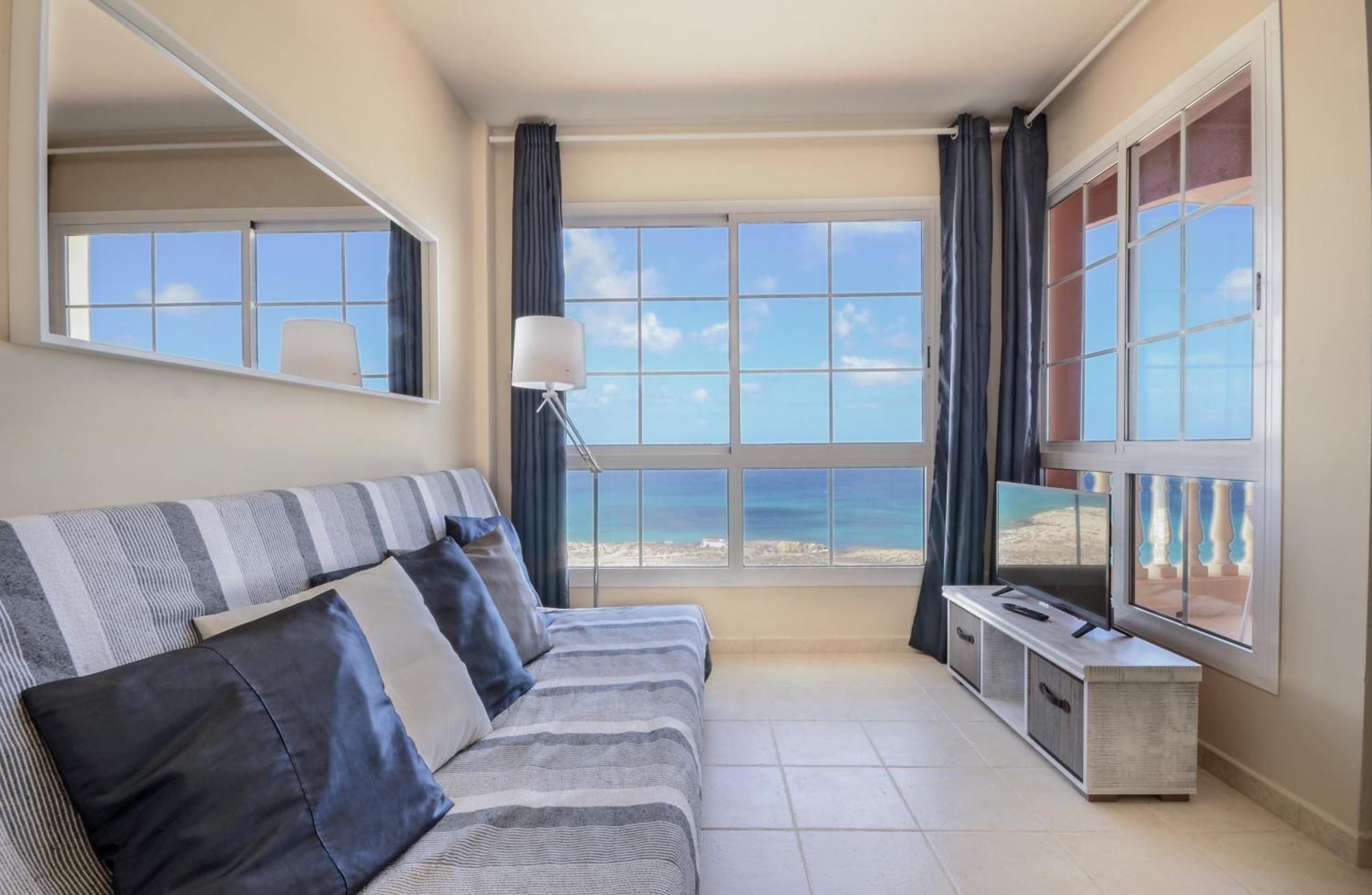 Stunning Sunrise On The Ocean Apartment *